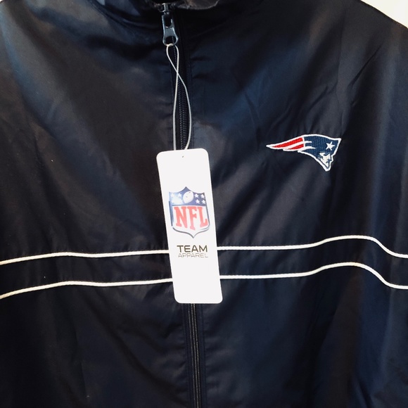 NWT New England Patriots NFL Sports Illustrated Wind Breaker - Picture 2 of 8